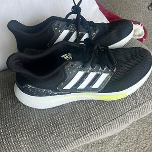 Adidas bounce - US 9.5 man running shoes